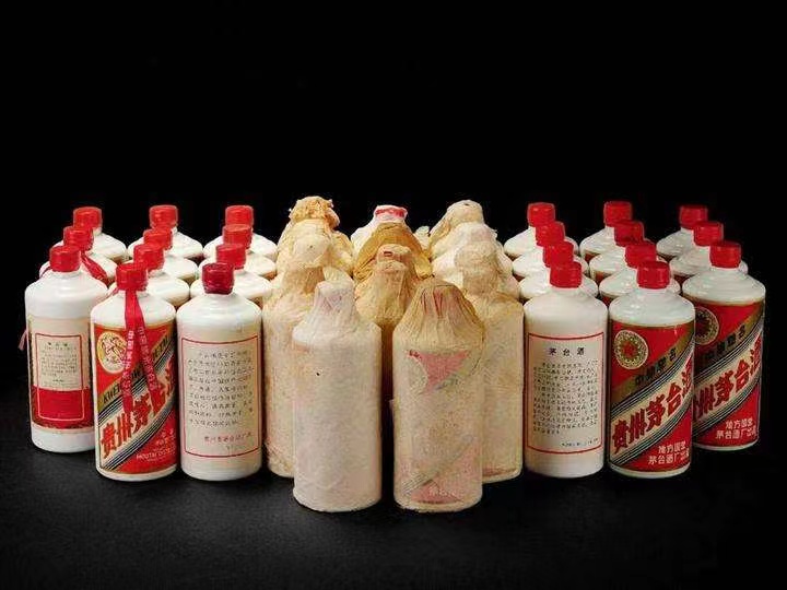 丘北日照岚山回收酒价格哪里回收(附近上门回收茅台酒）?